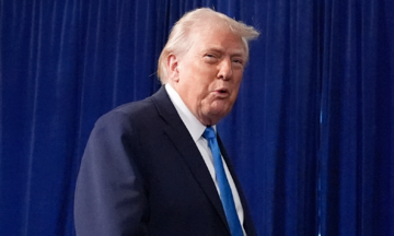 Trump sets timeline for US 'oversight of Venezuela'