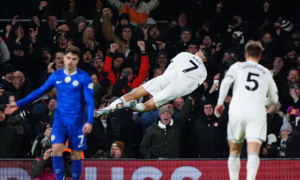 Chelsea loses short-handed in English Premier League match