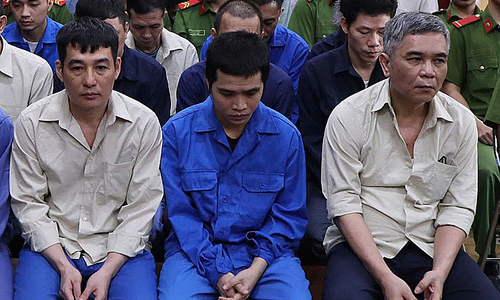 'Secret rule' of collecting bribes at vehicle registration center 50-04V