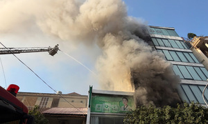 Fire at 7-story house in Ha Dong
