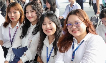 Ho Chi Minh City University of Law offers students almost two months at home for Tet celebrations