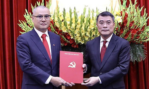 Deputy Head of Central Policy and Strategy Committee Becomes Phu Tho Provincial Party Secretary