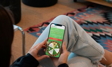 FE Credit offers incentives for customers paying loans online