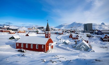 Greenlandic parties declare they do not want to be controlled by the US