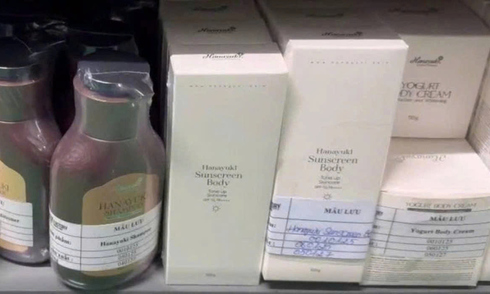 Police recall fake sunscreen advertised by Doan Di Bang