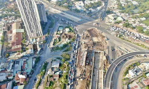 Eastern gateway underpass in Ho Chi Minh City opens late January