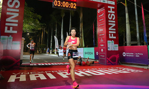 Focused on ranking, female runner misses sub3 by two seconds