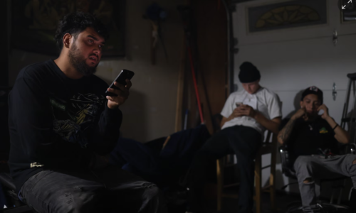 Many American men hesitant to leave their parents' homes