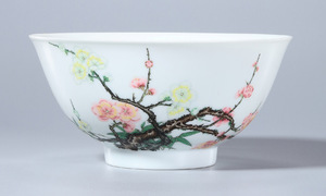 Yongzheng emperor bowl fetches 4,7 million USD