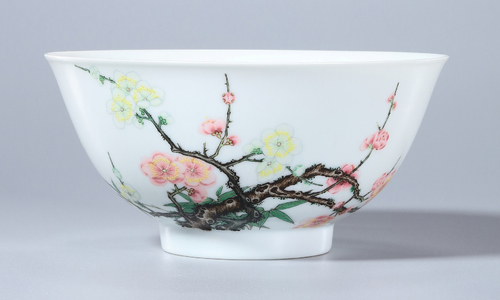 Yongzheng emperor bowl fetches 4,7 million USD