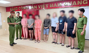 Spa employees in Bui Vien "Western Street" found engaging in prostitution