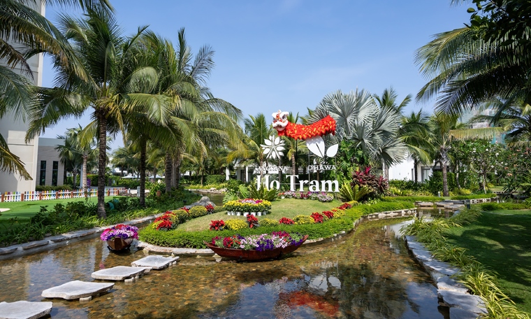 Traditional Tet space by the sea at Angsana & Dhawa Ho Tram