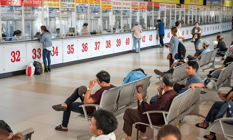 Convenient travel with redBus online booking application