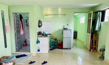 Can a small house register permanent residency for multiple people?