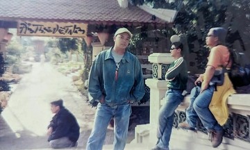 Australian tourist seeks to recreate 22-year-old photo spot