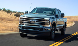 Americans spend record amount on pickup trucks