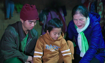 Teacher dedicates nearly 10 years to remote border village in Quang Tri