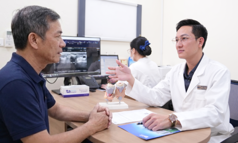 Mistook inflamed lymph node for metastatic thyroid cancer