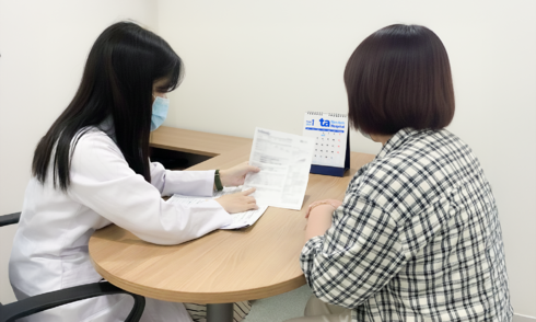 Obesity and hypothyroidism at age 24