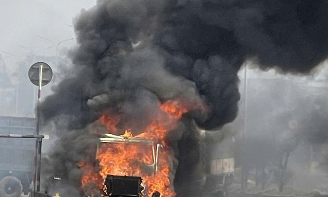 Tractor trailer ablaze on national highway 51