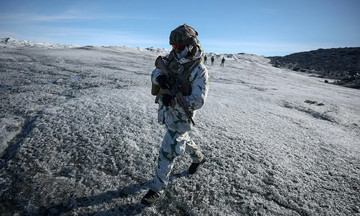 Macron: French soldiers present in Greenland