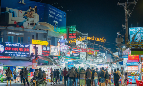 Phu Quoc night market bustling with international visitors ahead of closure