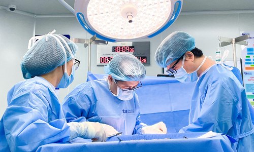 Reduced sperm production due to inguinal hernia