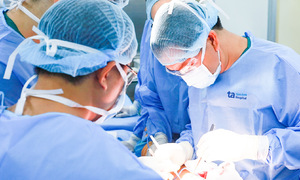 1,2 kg cancerous tumor in man's leg