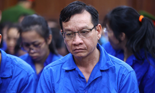 100 defendants face trial over network issuing 218,000 fake test certificates