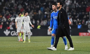 Pique 'rubs salt' into new real coach's disastrous debut