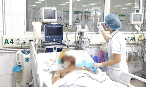 Why adults with chickenpox can develop severe complications