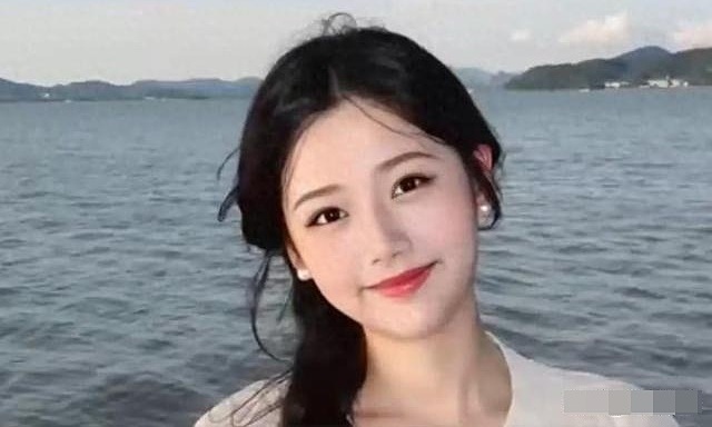 Obsessed ex-boyfriend hides former girlfriend's body under bed