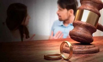 Divorced for 'liking' women's photos online