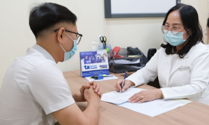 Can someone vaccinated against hepatitis B still contract the disease?