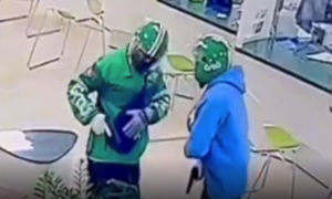 Two individuals rob Vietcombank in Pleiku