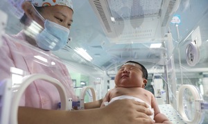 China's population declines for fourth consecutive year