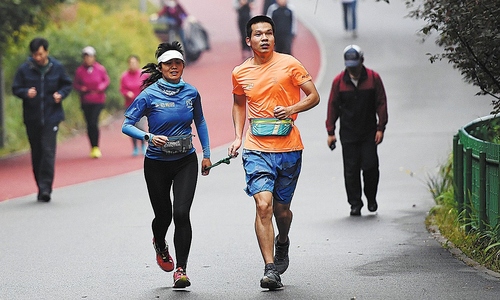 The plight of office workers: 'running while meeting'