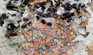 Trader fined over 100 million VND for selling 1,800 fake Gucci, Hermes items