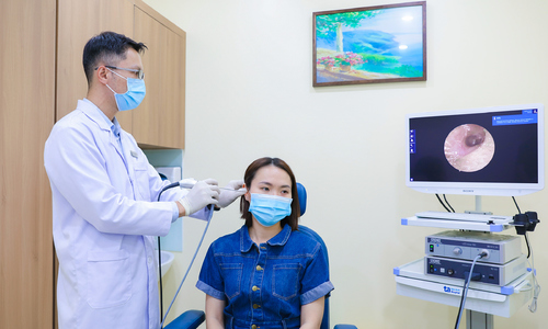 Why does scratching your ears make them itch more?