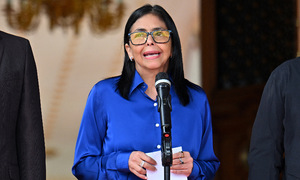 Venezuela receives first USD 300 million from oil-for-US deal