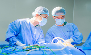 Robotic surgery treats early-stage lung cancer