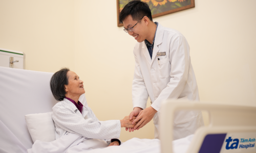 elderly woman diagnosed with obturator hernia