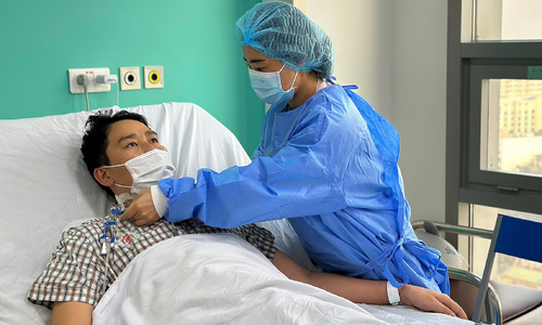 Wife donates liver to save husband with cancer