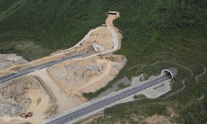 Deo Ngang tunnel nears completion