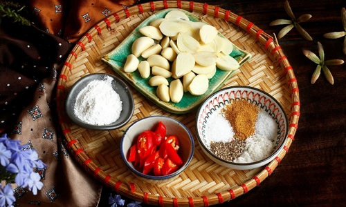 How to properly saute shallots and garlic?