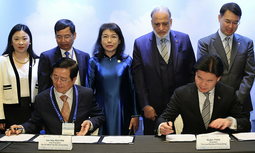 The Ho Chi Minh City Bar Association "joins hands" with the Hong Kong Law Society to enhance professional capacity