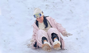 Vietnamese travelers share tips for dealing with sub-30°C cold in Harbin