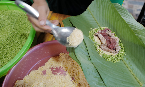 Turning banh chung, Tet jams into energy for runners