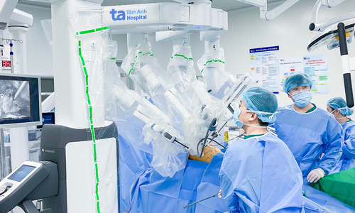 Two-in-one surgery offers radical lung cancer treatment