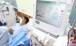 Indiscriminate medication use exacts a heavy toll: two kidneys lost